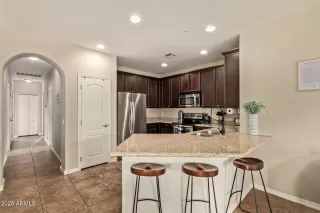 Photo #6: 6925472 Listing