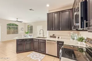 Photo #6: 6925747 Listing 