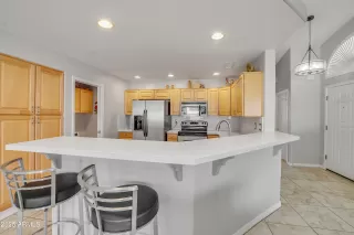 Photo #6: 6925800 Listing 