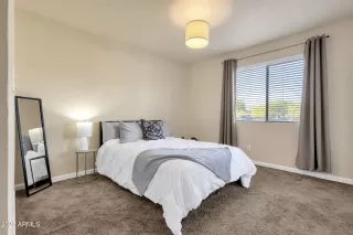 Photo #3: 6925868 Listing