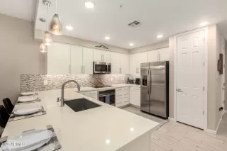 Photo #1: 6925887 Listing