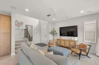 Photo #2: 6925892 Listing 