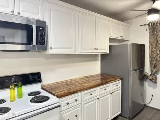 Photo #1: 6925964 Listing 