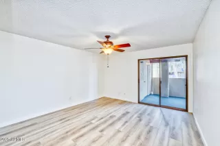 Photo #4: 6926097 Listing 