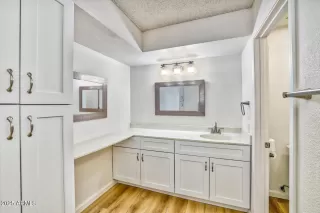 Photo #6: 6926097 Listing 