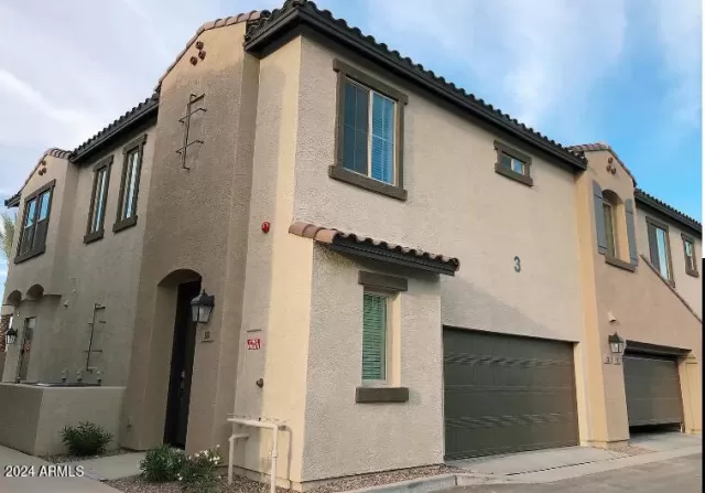 MLS: 6926209 Condo For Sale