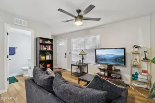 Photo #3: 6926506 Listing 