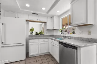 Photo #2: 6926525 Listing 