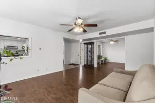 Photo #4: 6926525 Listing 