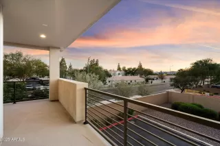 Photo #5: 6926738 Listing 