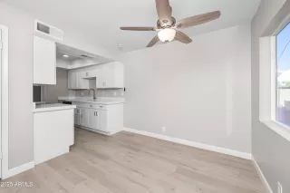 Photo #3: 6926825 Listing 