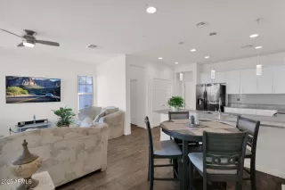 Photo #3: 6927021 Listing 