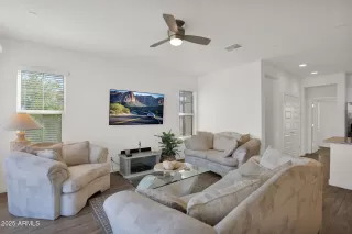 Photo #5: 6927021 Listing 