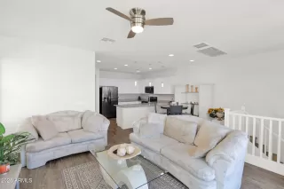 Photo #6: 6927021 Listing 