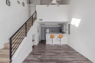 Photo #4: 6927036 Listing 