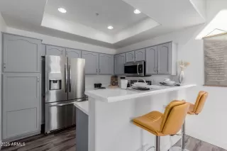 Photo #5: 6927036 Listing 