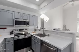 Photo #6: 6927036 Listing 