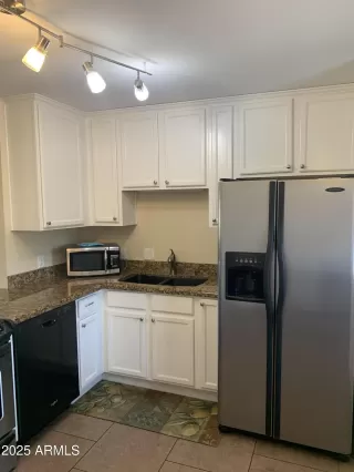 Photo #6: 6927071 Listing 