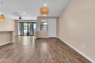 Photo #3: 6927343 Listing 