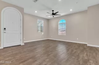 Photo #1: 6927345 Listing 