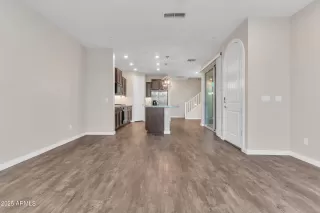 Photo #2: 6927345 Listing 