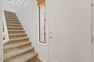 Photo #6: 6927826 Listing 