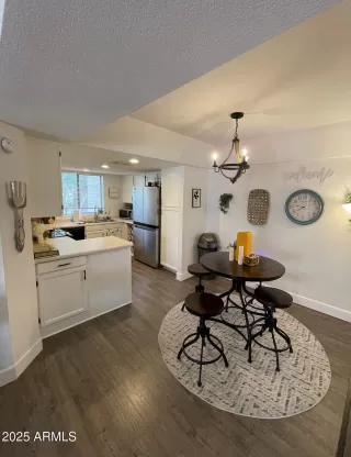 Photo #2: 6928470 Listing 