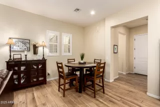 Photo #5: 6928509 Listing 