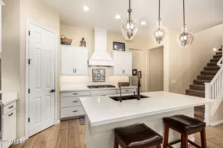 Photo #6: 6928509 Listing 