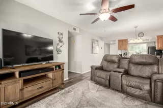 Photo #4: 6928550 Listing 