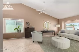 Photo #2: 6928566 Listing 