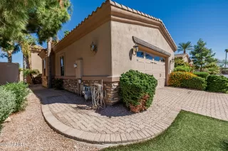 Photo #5: 6928710 Listing 