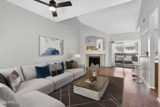 Photo #5: 6928770 Listing 