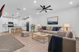 Photo #2: 6928882 Listing