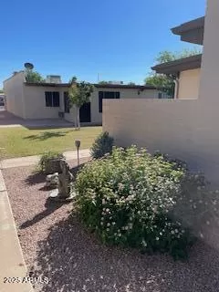 Photo #4: 6928987 Listing 