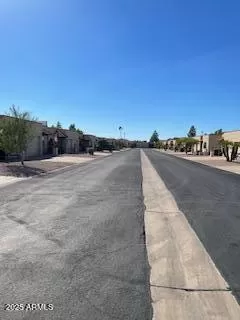 Photo #6: 6928987 Listing 