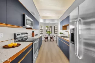 Photo #5: 6929037 Listing