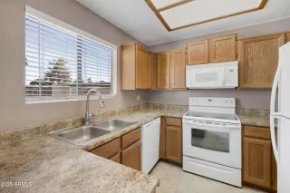 Photo #5: 6929091 Listing 