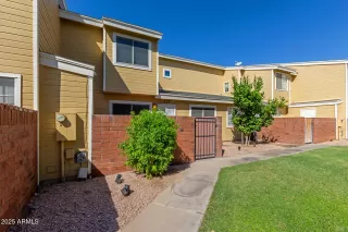 Photo #1: 6929096 Listing 