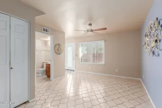 Photo #6: 6929096 Listing 