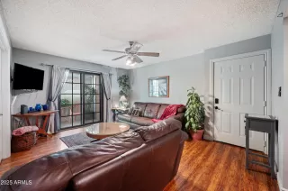 Photo #4: 6929250 Listing 