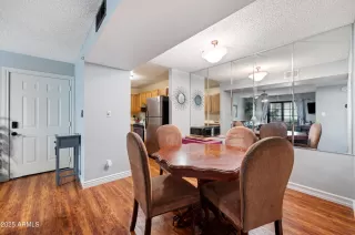 Photo #6: 6929250 Listing 