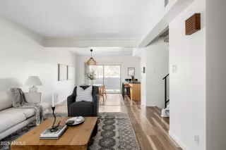 Photo #2: 6929457 Listing 