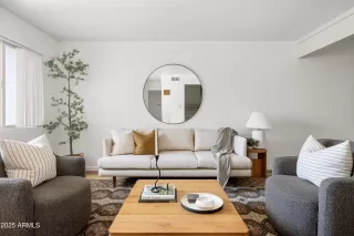 Photo #3: 6929457 Listing 