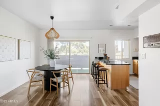 Photo #6: 6929457 Listing 