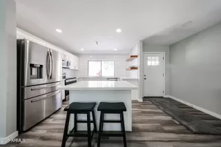 Photo #3: 6929502 Listing