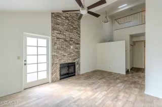 Photo #3: 6929669 Listing