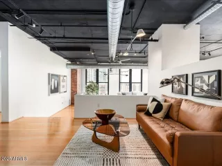 Photo #4: 6929893 Listing 