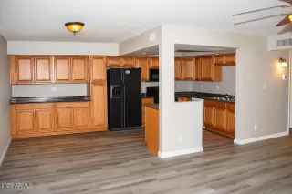 Photo #6: 6929915 Listing 