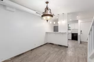 Photo #4: 6930138 Listing 